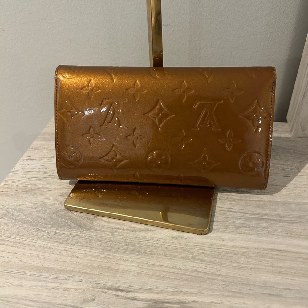 LOUIS VUITTON Vernis Bronze Long Wallet w/ LV Box & Unbranded Dust Bag. EUC - Picture 7 of 17